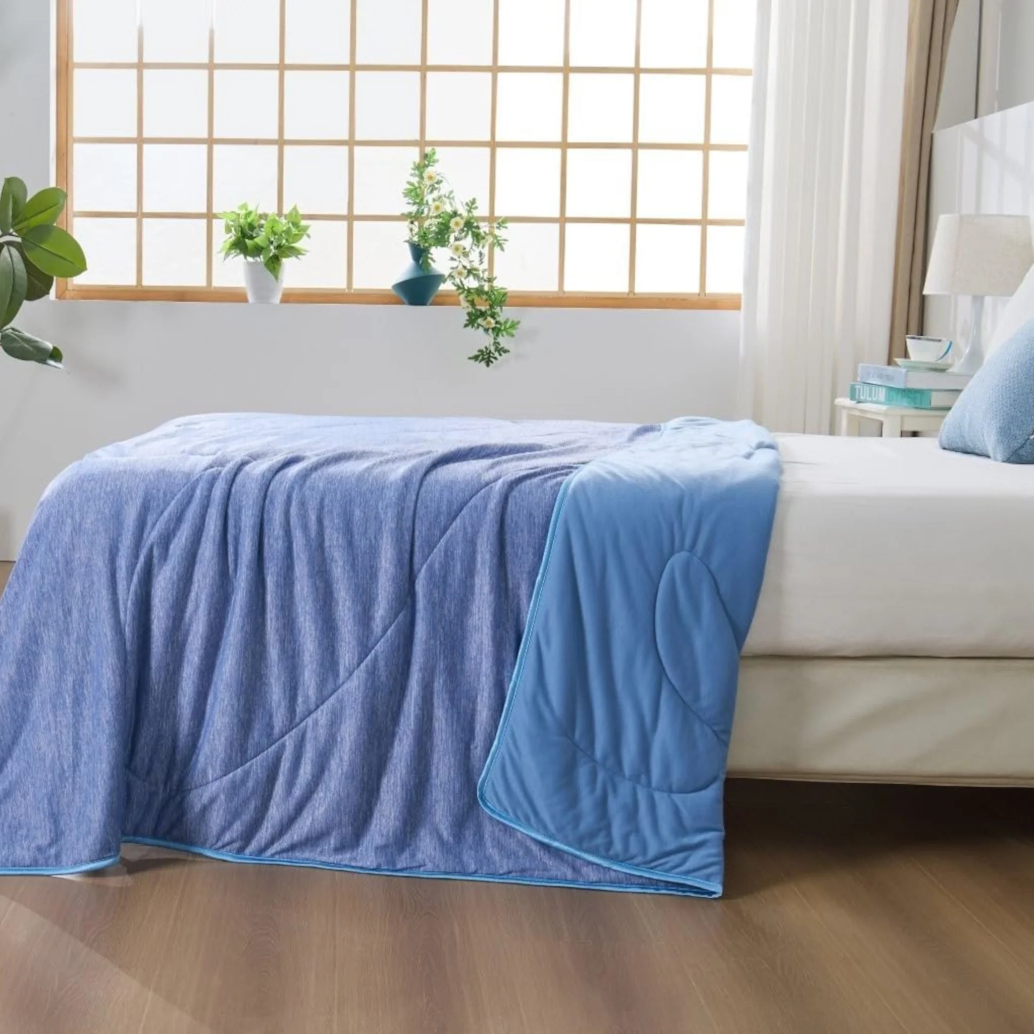 Double Cooling Quilt Blue (150x200cm) - Image 3