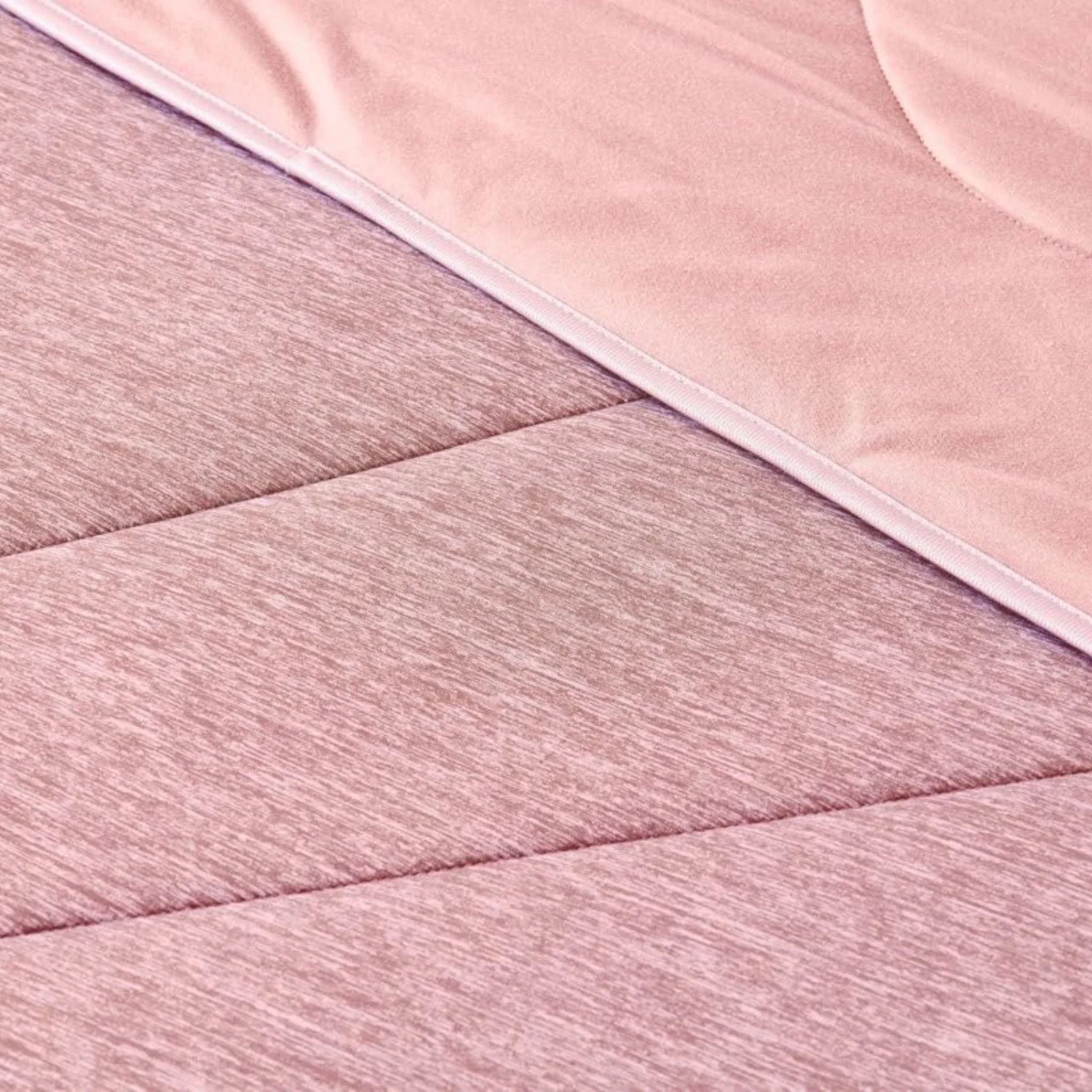 Double Cooling Quilt Pink (150x200cm) - Image 6